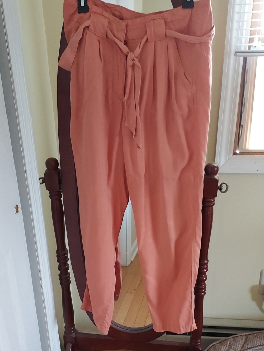 Womens Lightweight Summer Pants Size 6
